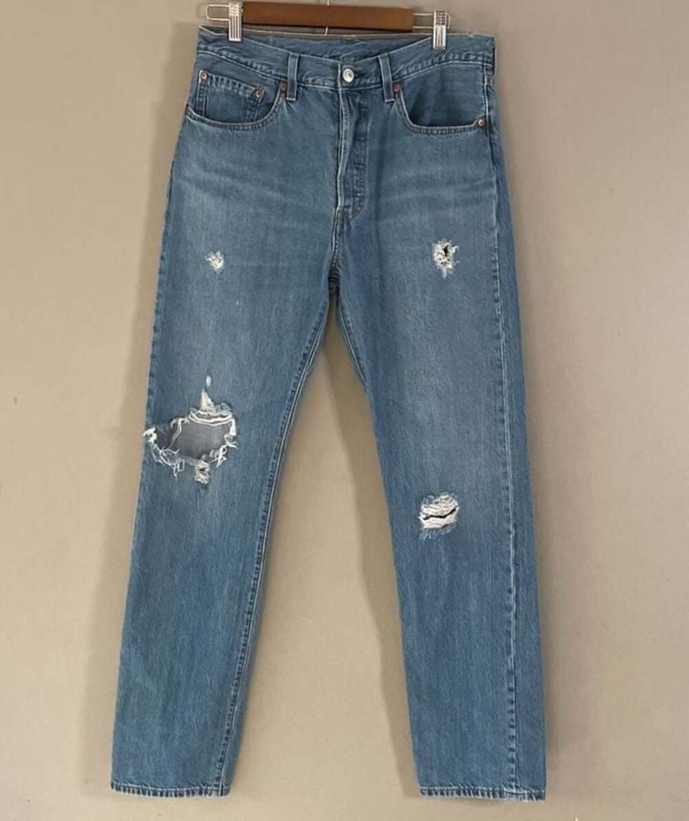 Levi's 501 Original Fit Distressed Light Wash Jeans W30 L32